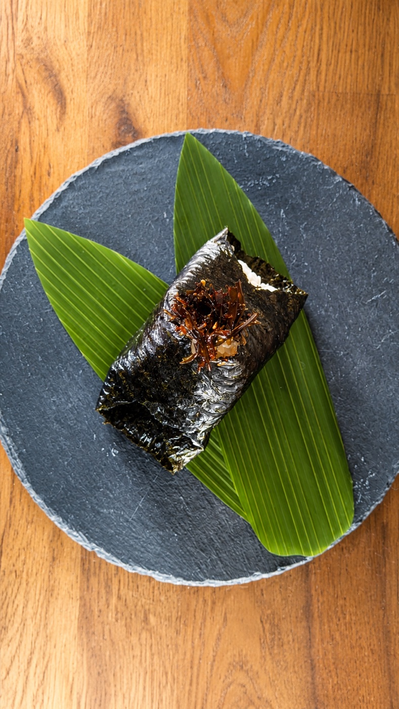 昆布むすび — 別角度の様子
